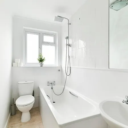 The Elden - No 9 - Fairway Hosting Apartment London Exterior photo
