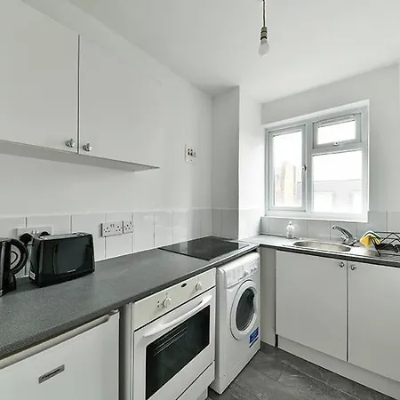 The Elden - No 9 - Fairway Hosting Apartment London Exterior photo